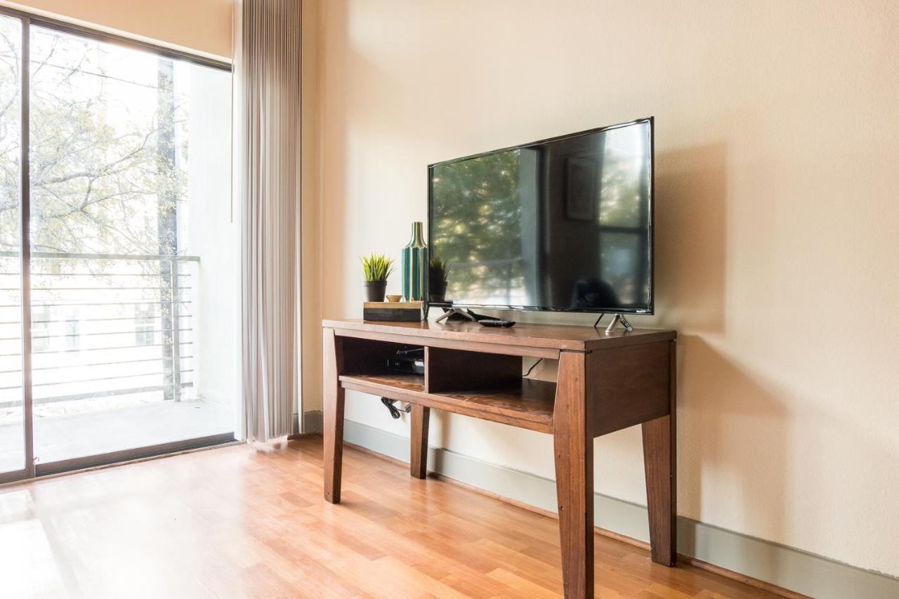 Apartment Frontdesk 2525 Reagan St Apts Uptown *