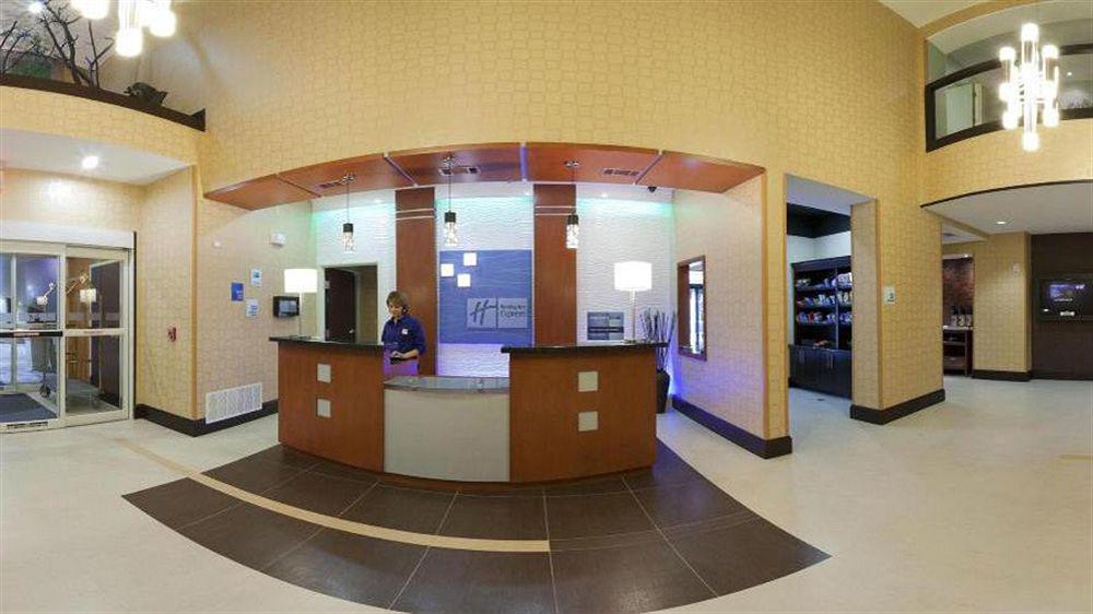 Express & West By Ihg Hotel 3*