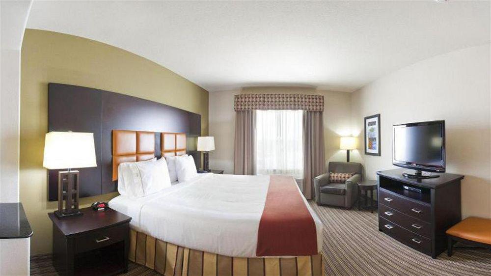 Express & West By Ihg 3*