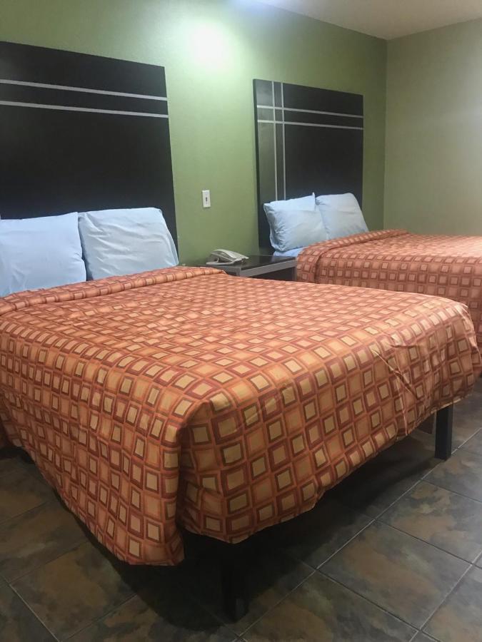 Red Crown Hotel 2*