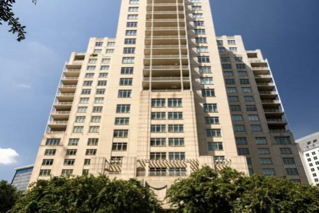 The Ritz-carlton, Hotel