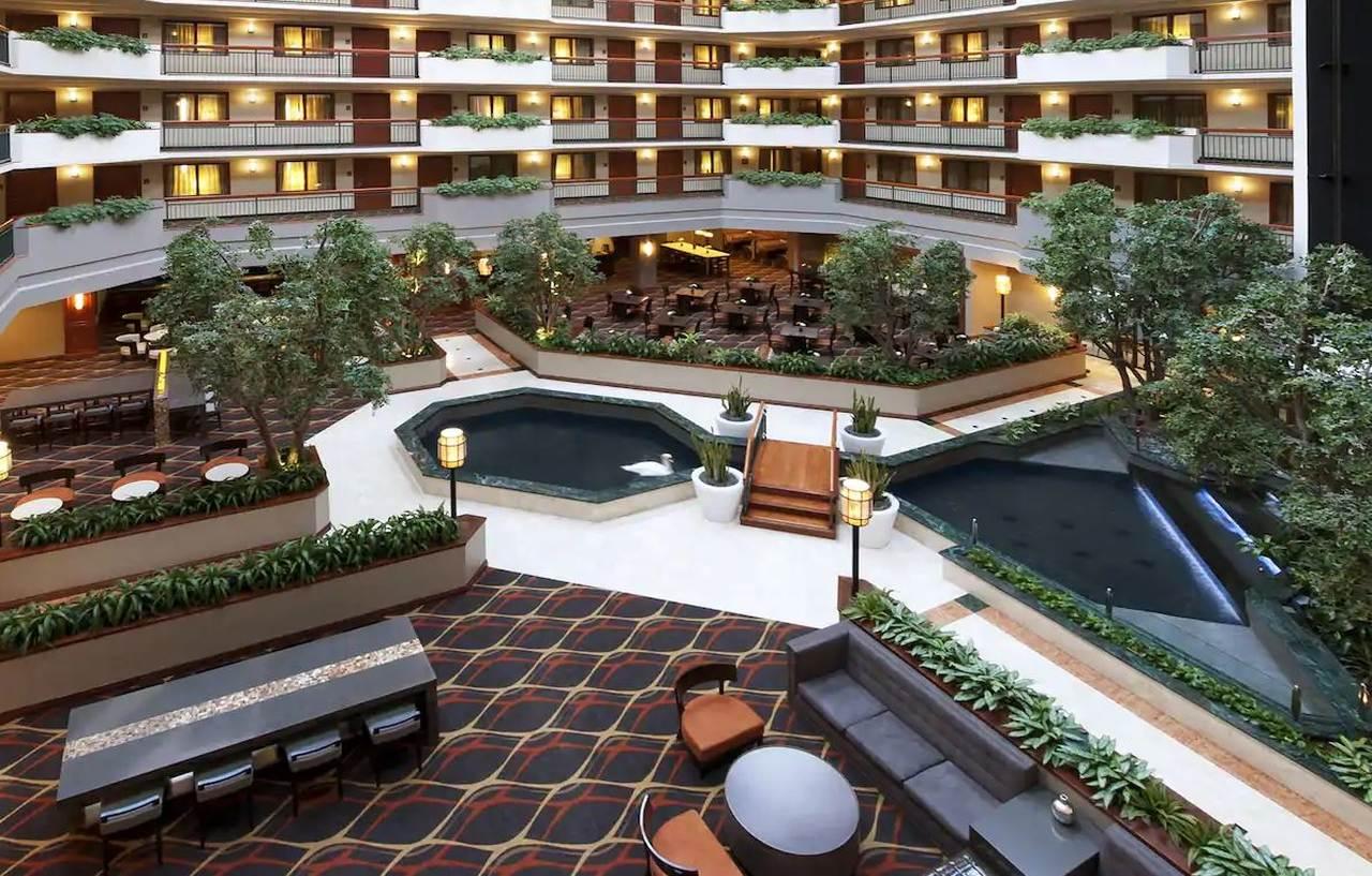 Embassy By Hilton Near The Galleria Dallas