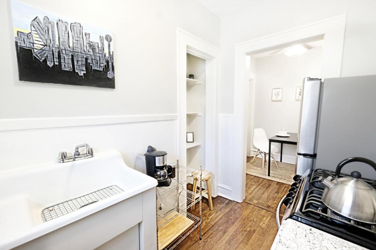 The 1920s Mainstay Flat On Lower Greenville Apartment *