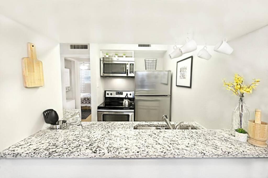 Apartment The Alcove Near Downtown Fun Nightlife Dallas