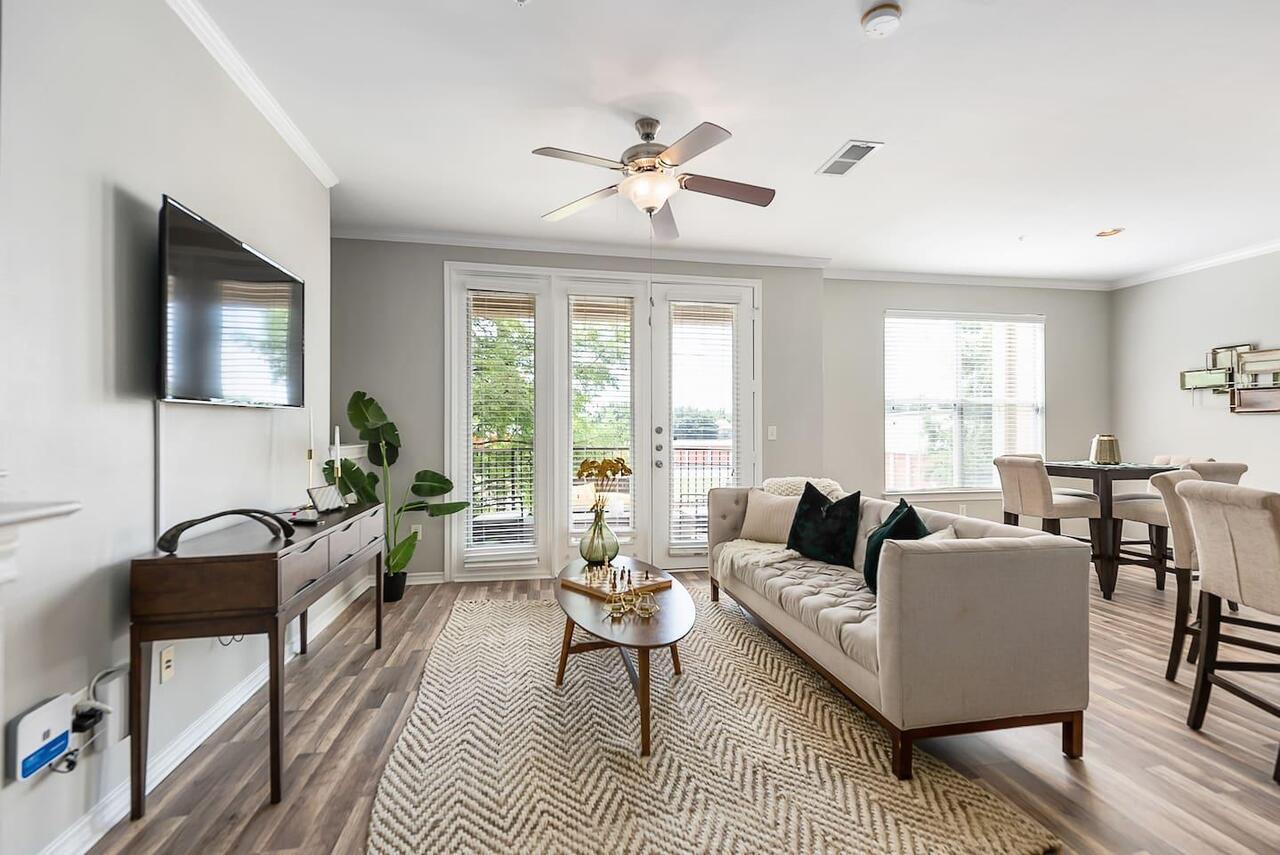 Uptown Apartment
