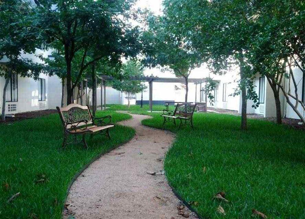 Alexis & Banquets Park Galleria 3*