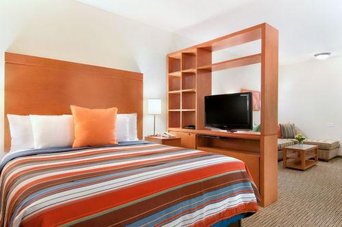 Hyatt House Uptown Dallas