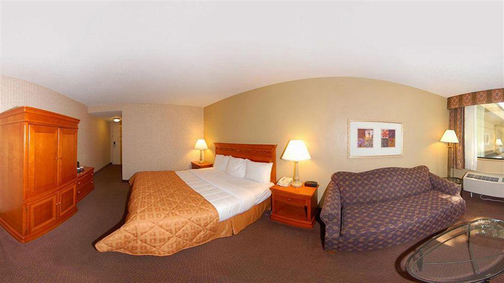 Clarion Park 4*