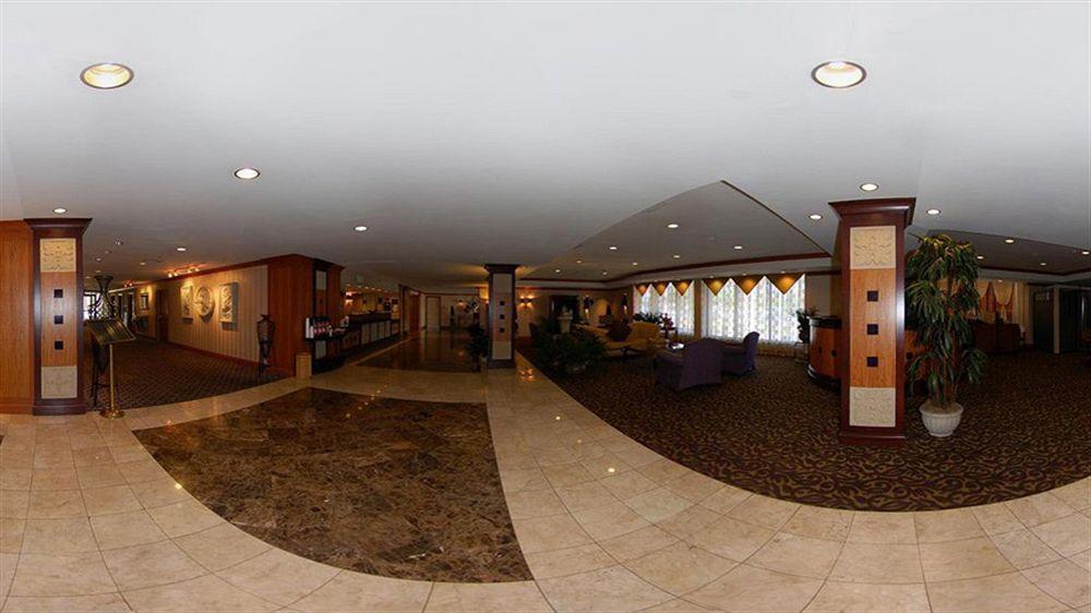 Clarion Park Hotel 4*