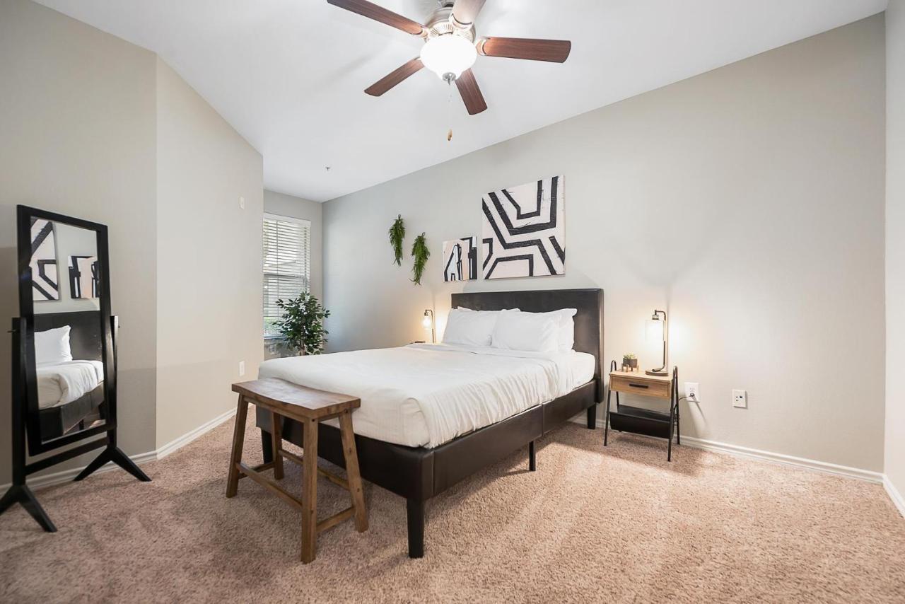 Apartment Uptown