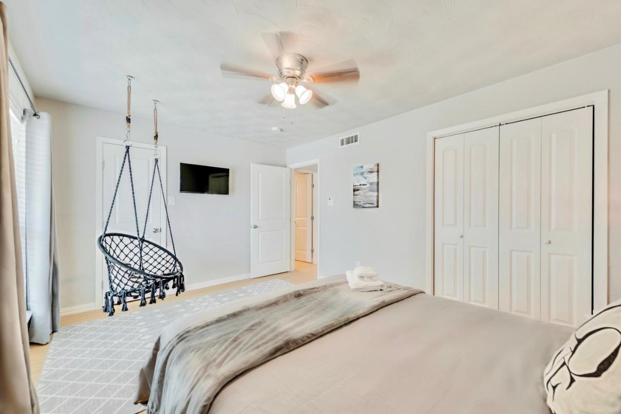 The Vibe And Free Arboretum Tickets Apartment
