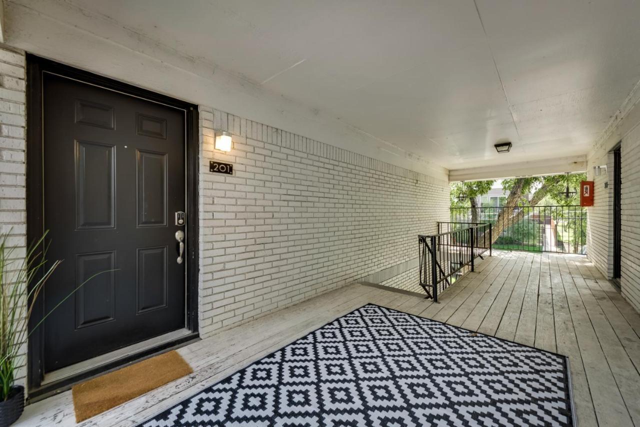The Vibe And Free Arboretum Tickets Apartment Dallas