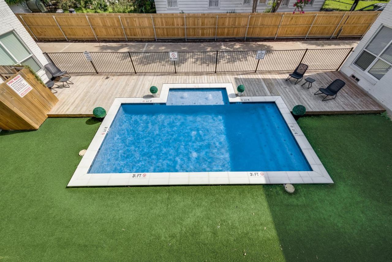 Apartment The Vibe And Free Arboretum Tickets Dallas