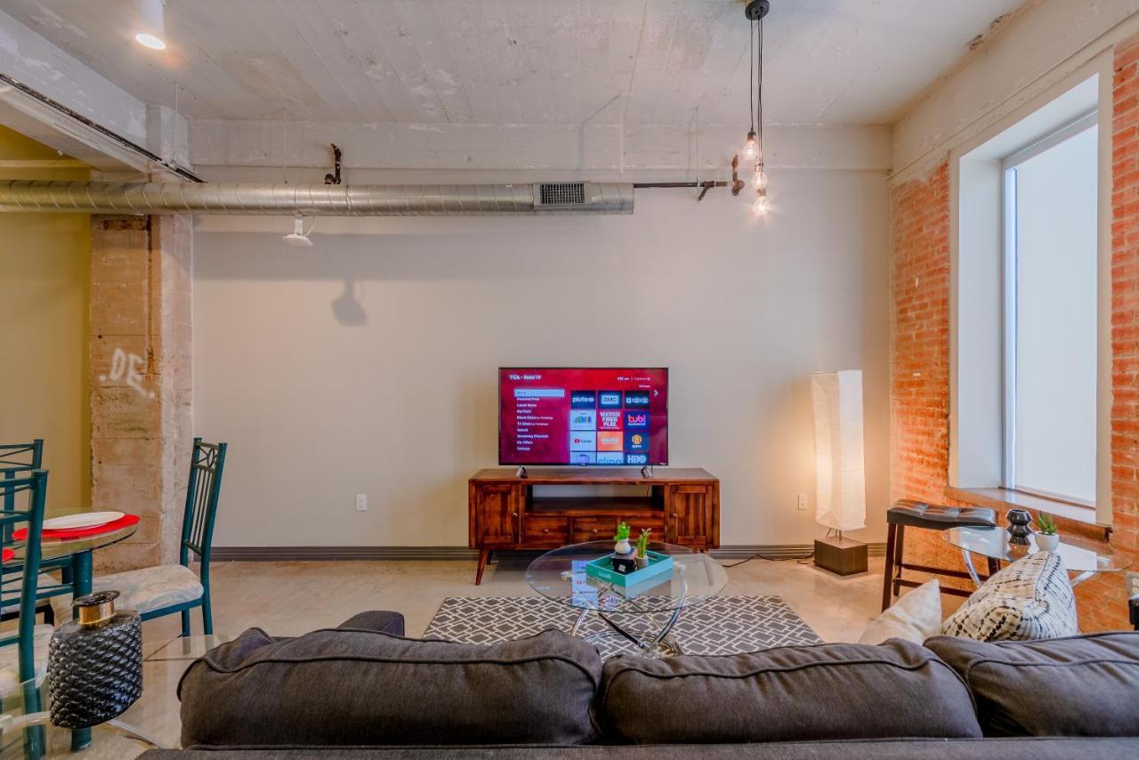 Apartment Ga Living Suites- Downtown Corporate