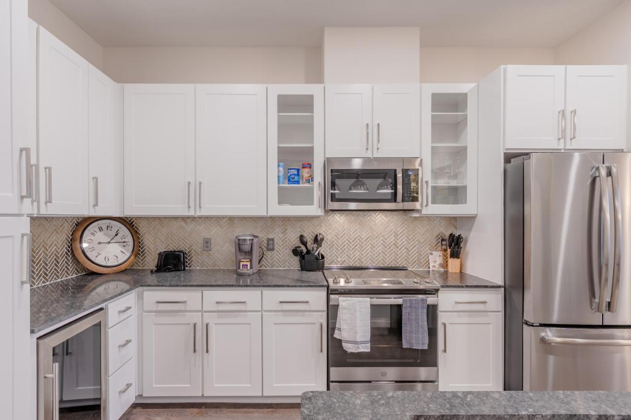 Corporate Suites At Deep Ellum Near Baylor University Medical Center Dallas