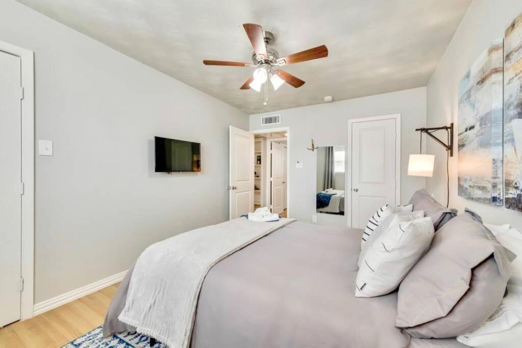 Urban Relaxation 2 Bedroom Dallas