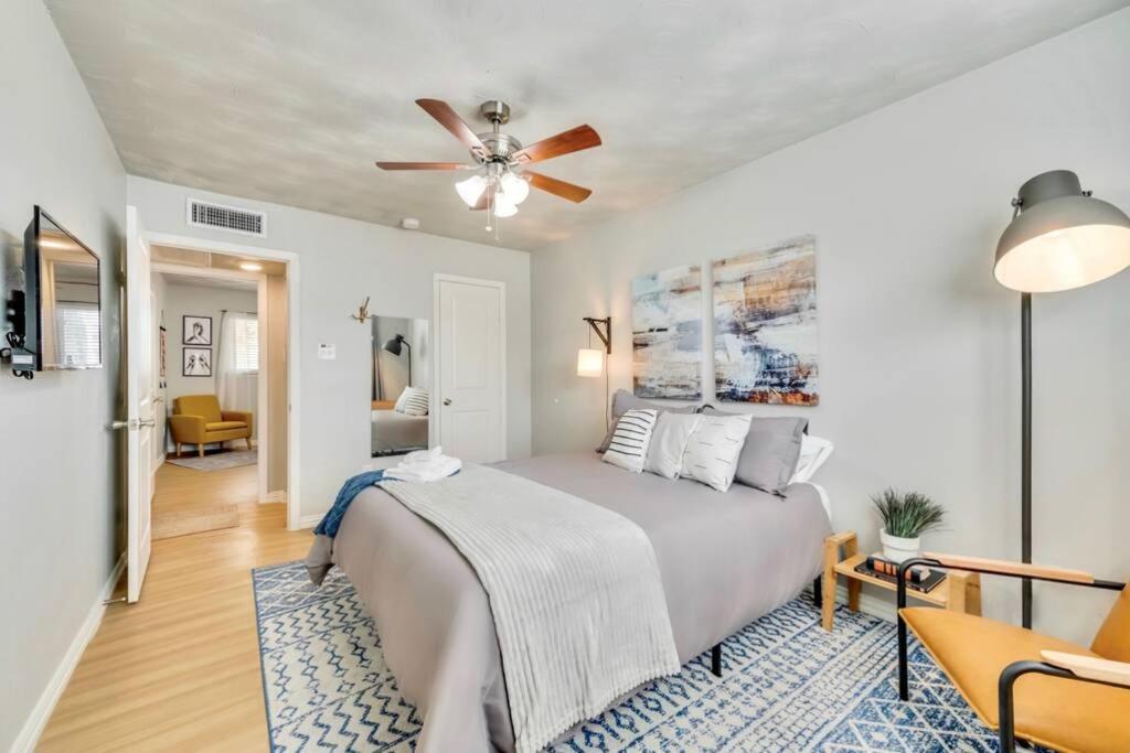 Urban Relaxation 2 Bedroom Dallas