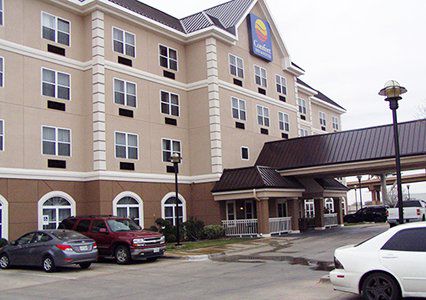 Quality & I-35 E-walnut Hill Hotel