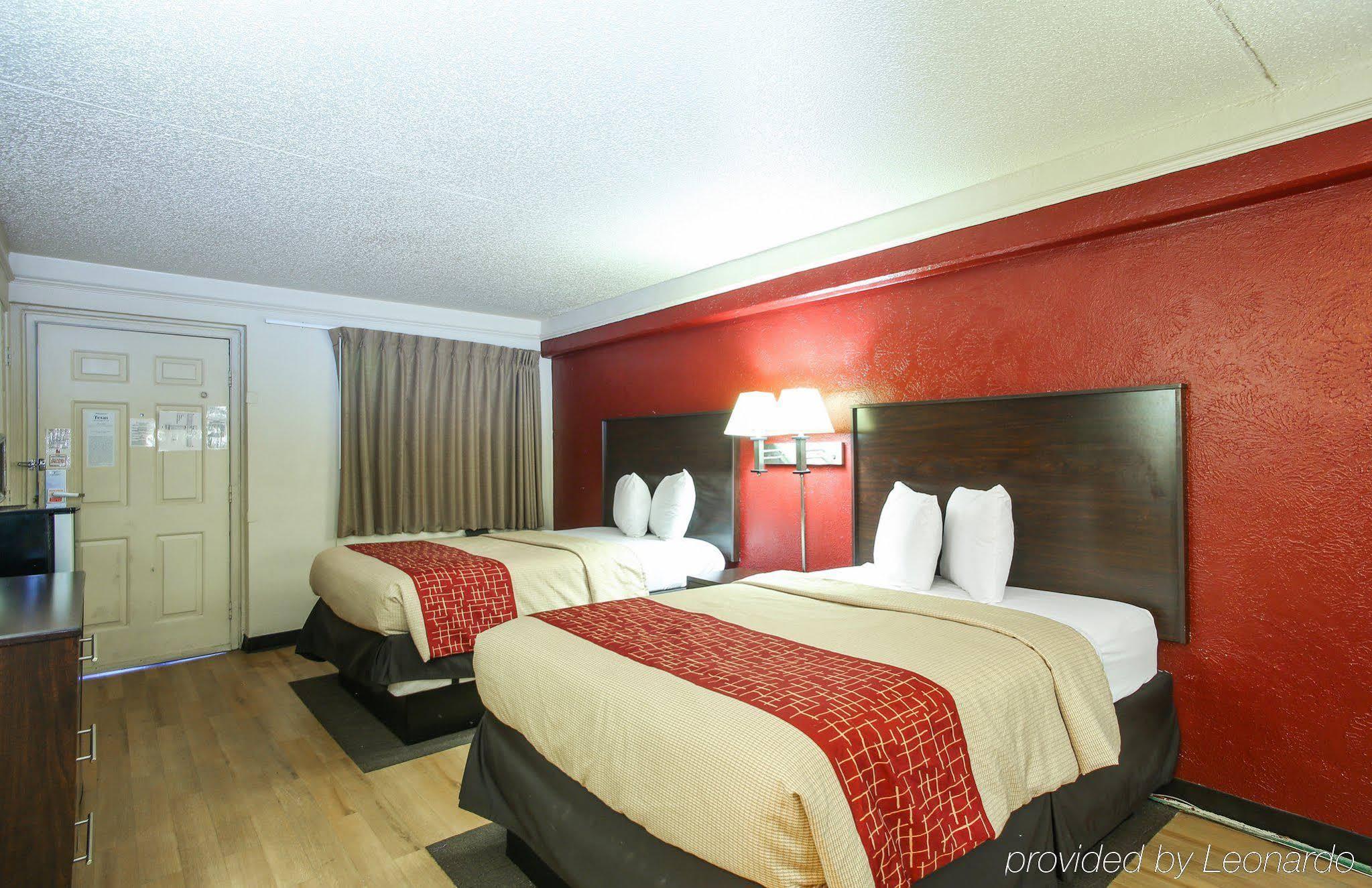 Red Roof North - Park Motel 2*