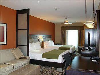 Hotel Express & North At Preston By Ihg 3*