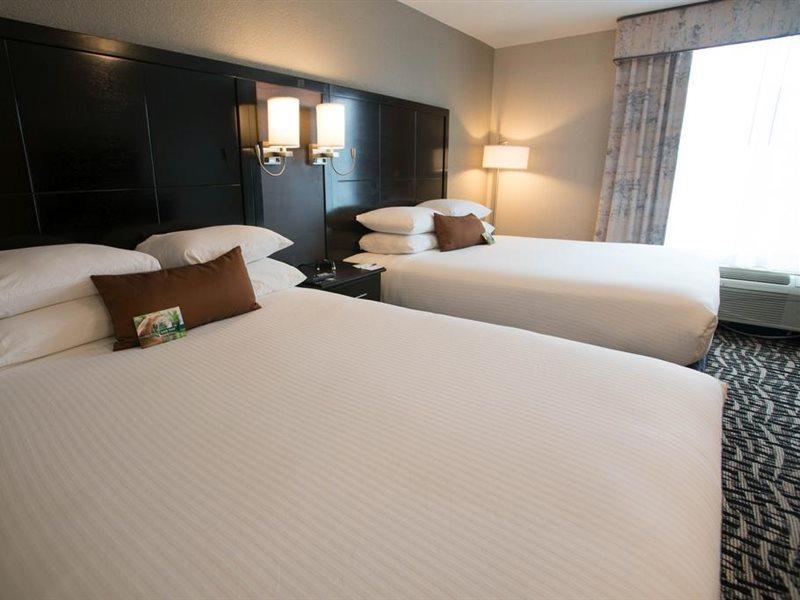 Hotel Wingate By Wyndham Field