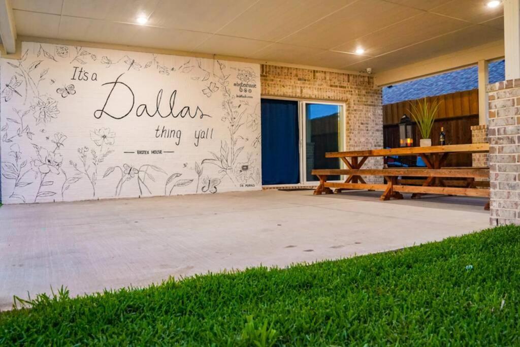 4br Large Yard W Hot Tub , Fire Pit And Basketball Hoop * Dallas