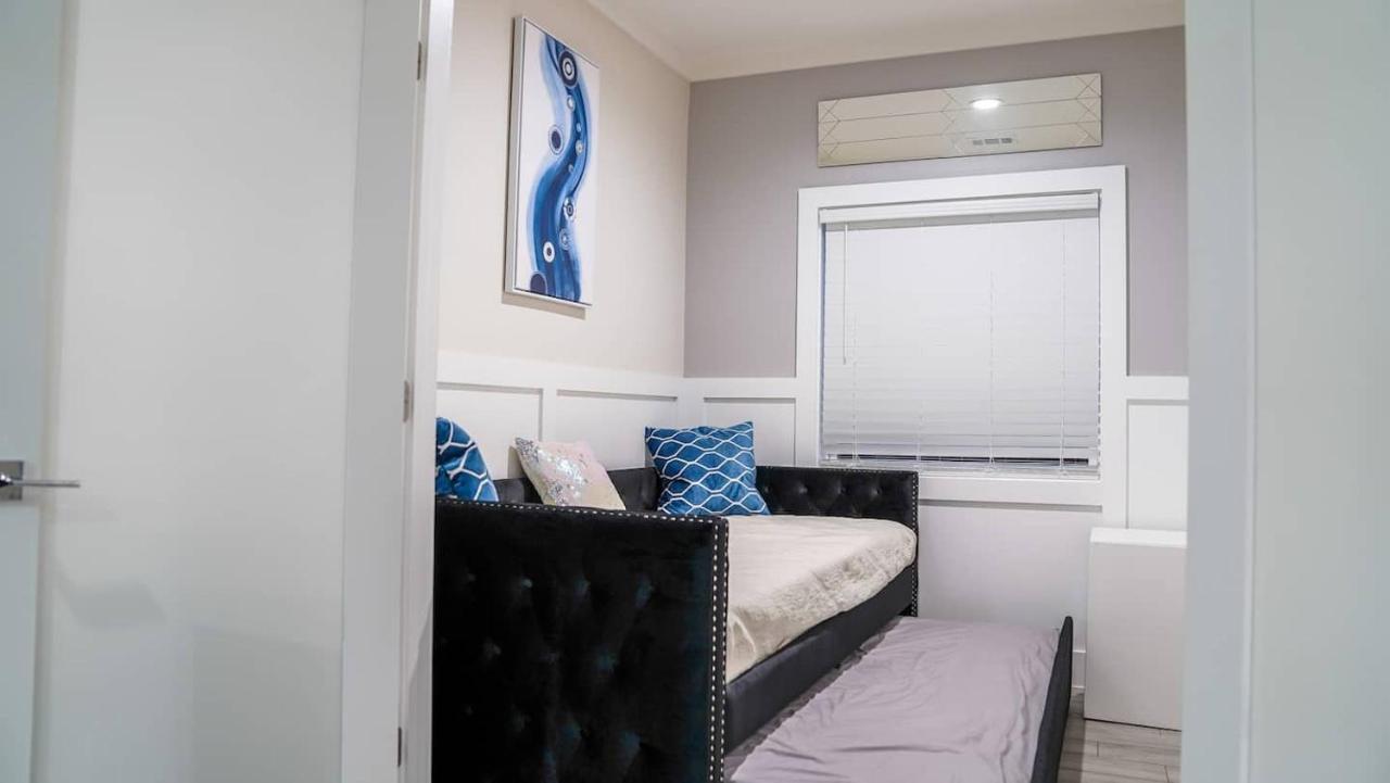 Villa 6 Bedroom Big W Hot Tub , Fire Pit & Basketballhoop Dallas