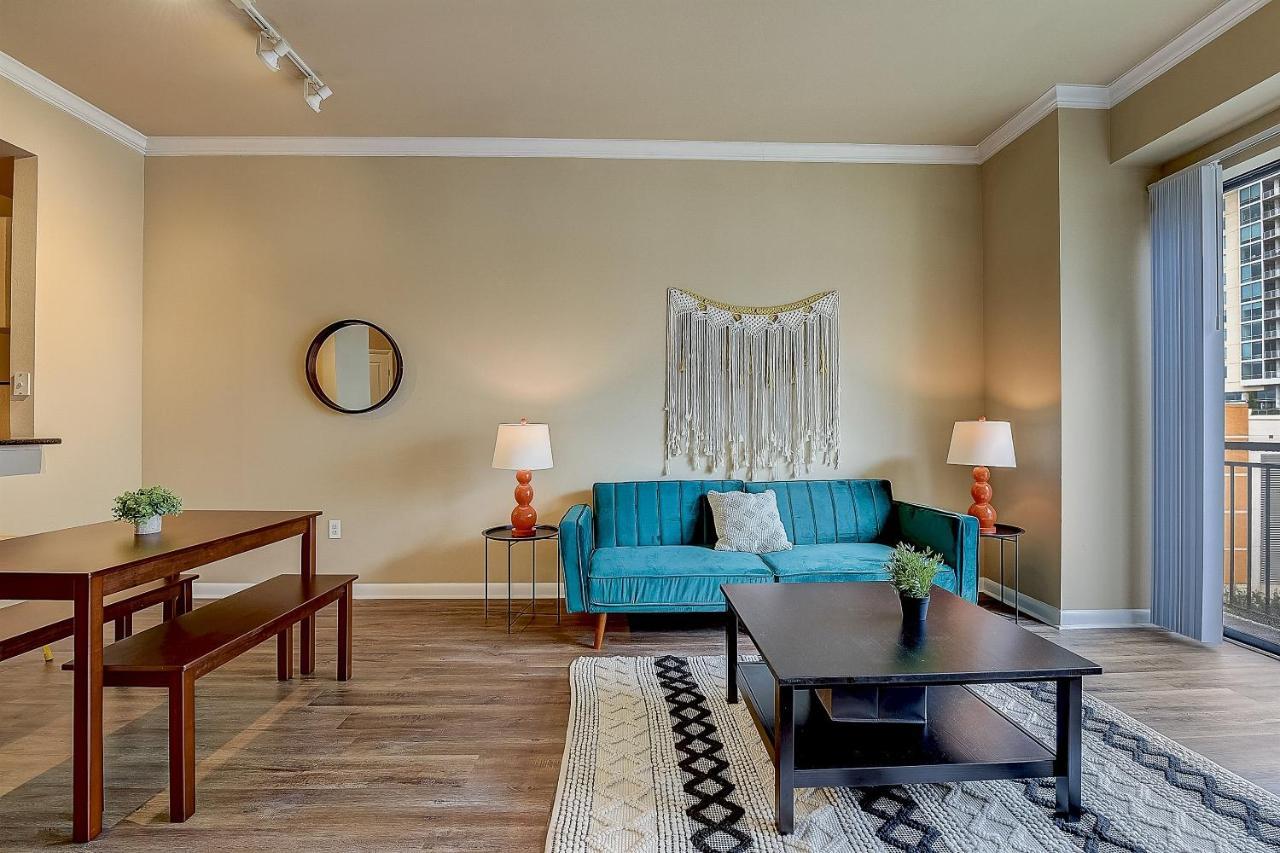 Apartamento Frontdesk Oakwood Apts Uptown *