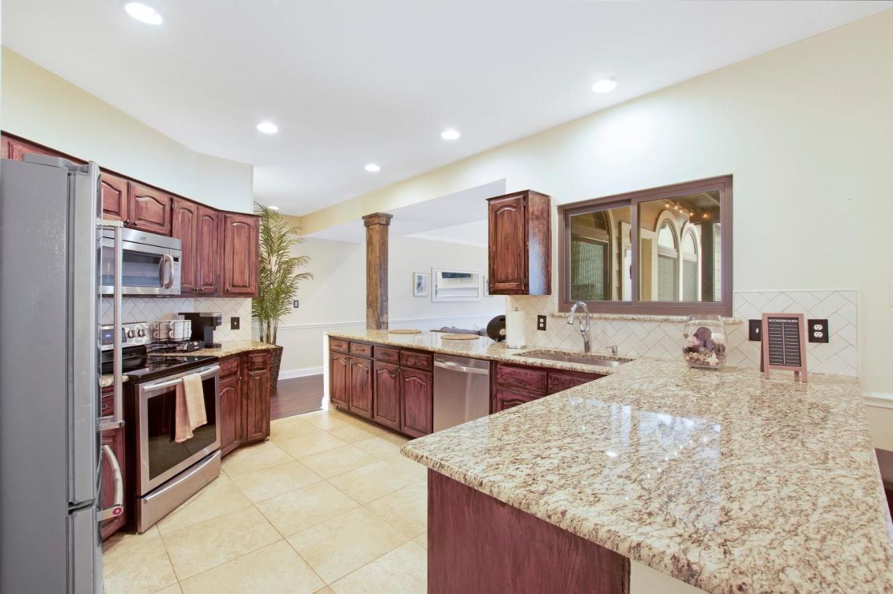 Holiday home Cjs Cozy Farmhouse 2-Story Uptown Home *
