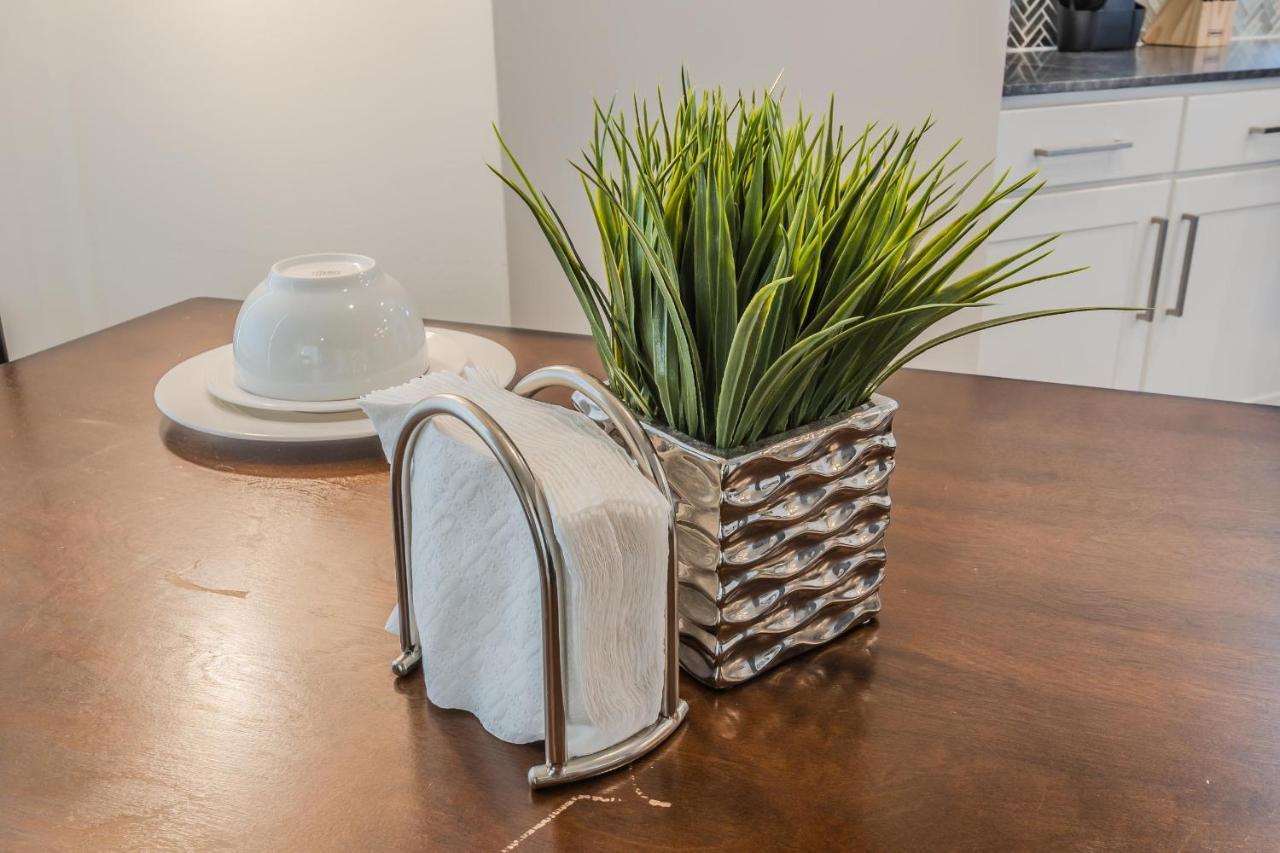 Apartment Corporate Suites At Deep Ellum Near Baylor University Medical Center Dallas