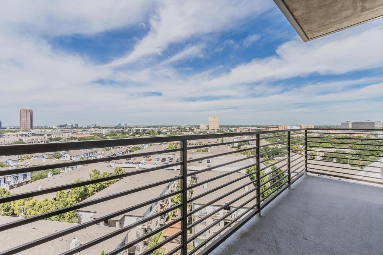 Corporate Suites At Deep Ellum Near Baylor University Medical Center Apartment