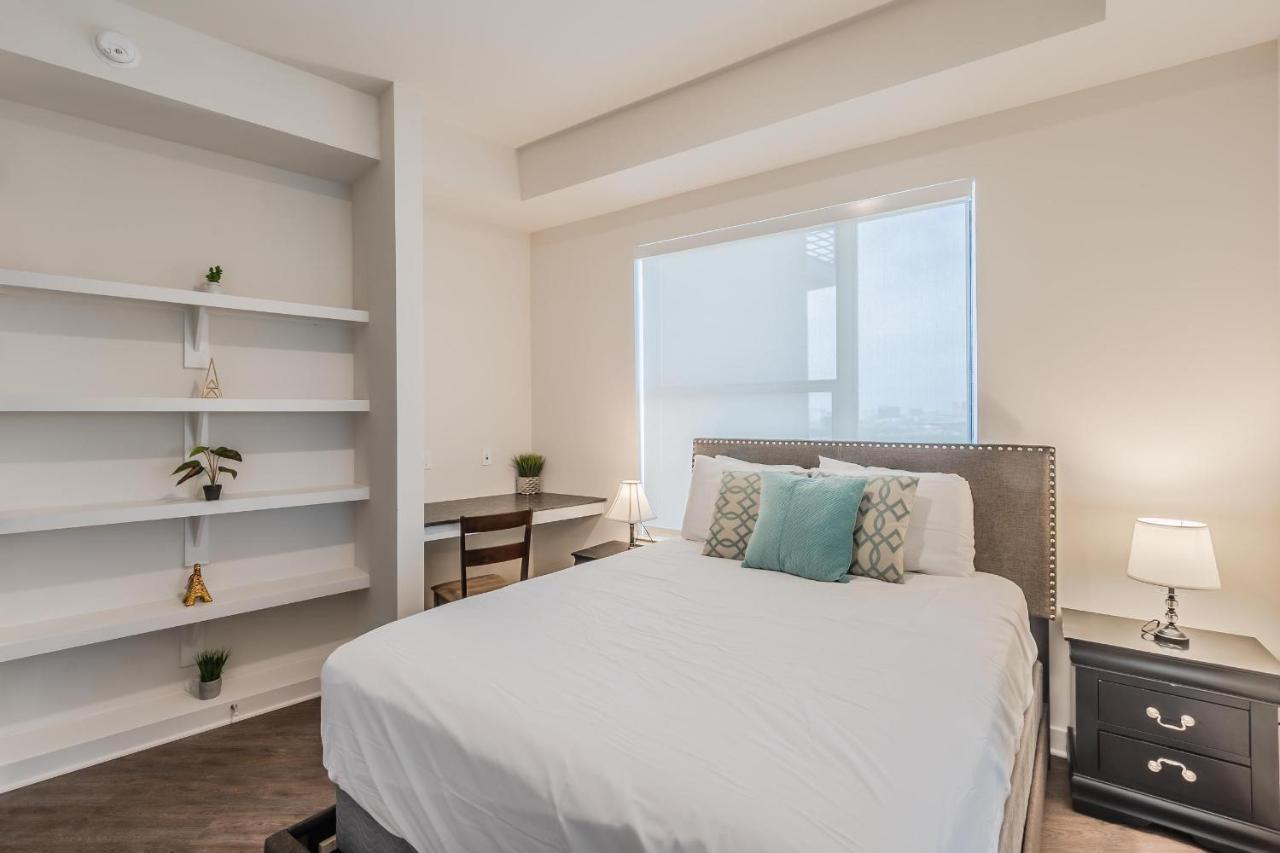 Corporate Suites At Deep Ellum Near Baylor University Medical Center Apartment *