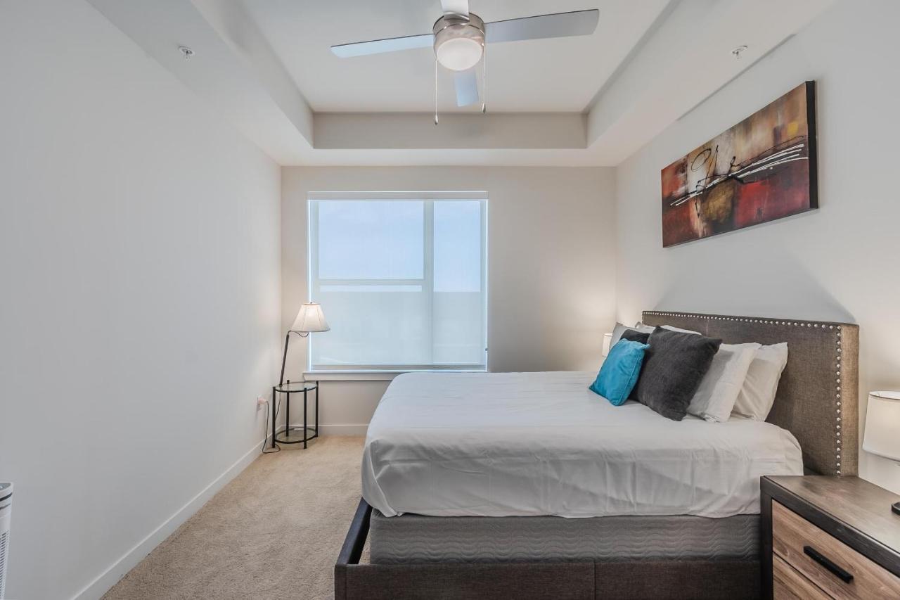 Corporate Suites At Deep Ellum Near Baylor University Medical Center Apartment Dallas