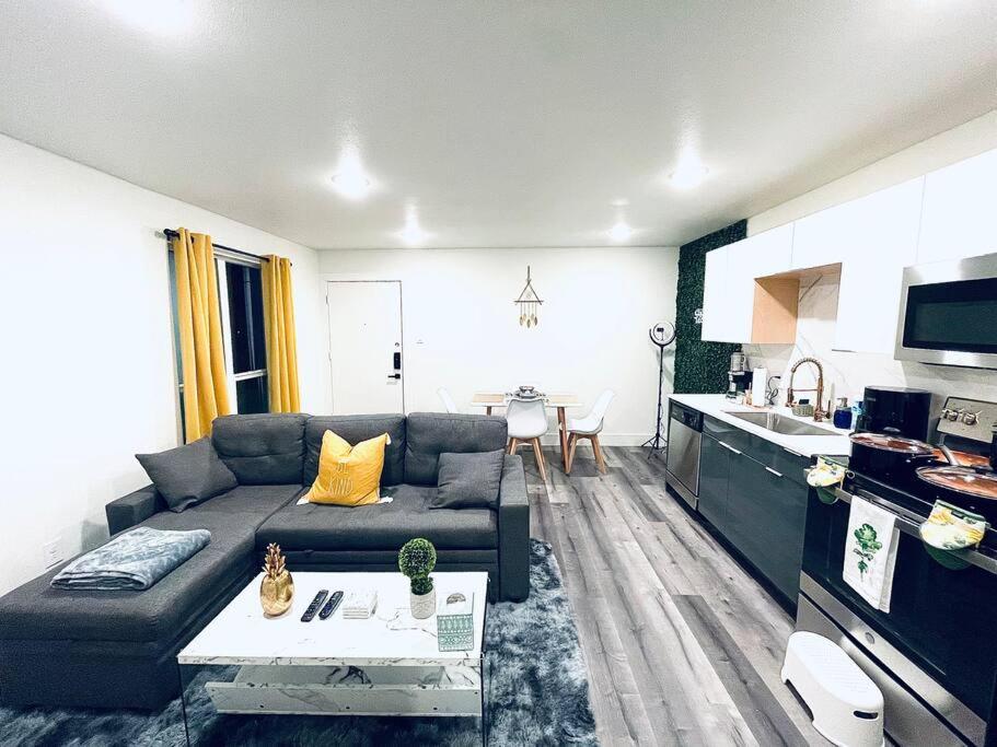 Apartment Luxe Travel Retreat Near Deep Ellum