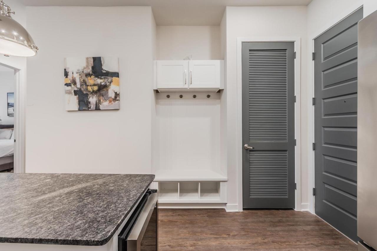 Apartment Corporate Suites At Deep Ellum Near Baylor University Medical Center