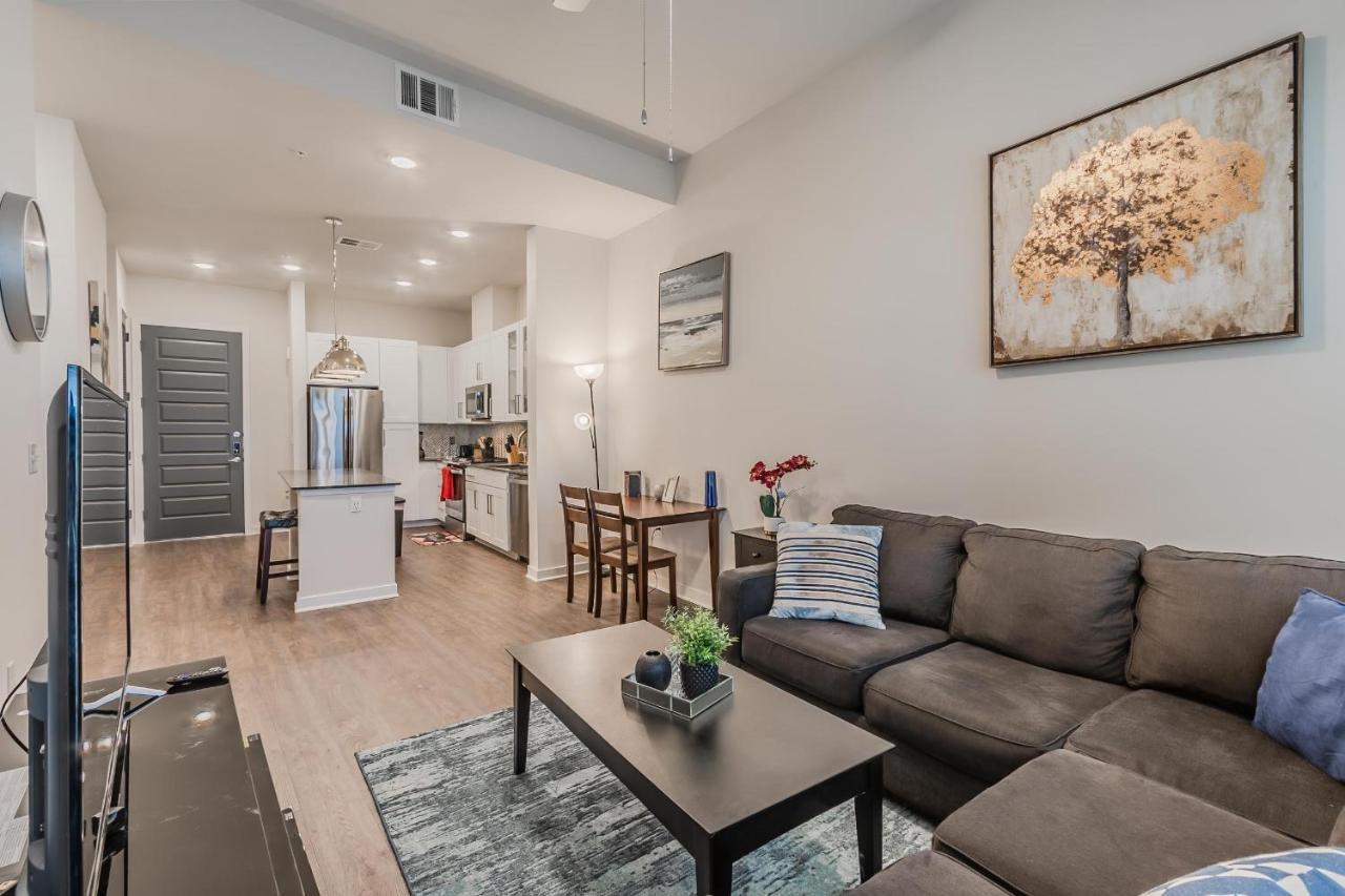 Corporate Suites At Deep Ellum Near Baylor University Medical Center Apartment Dallas