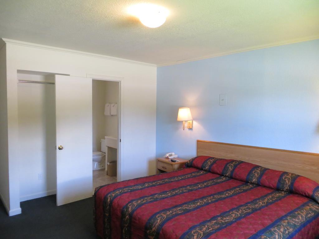 Motel Carefree