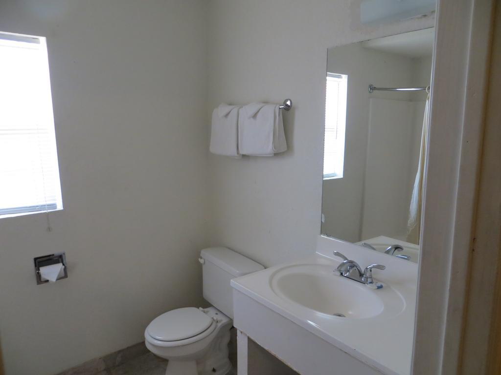 Carefree Motel Dallas