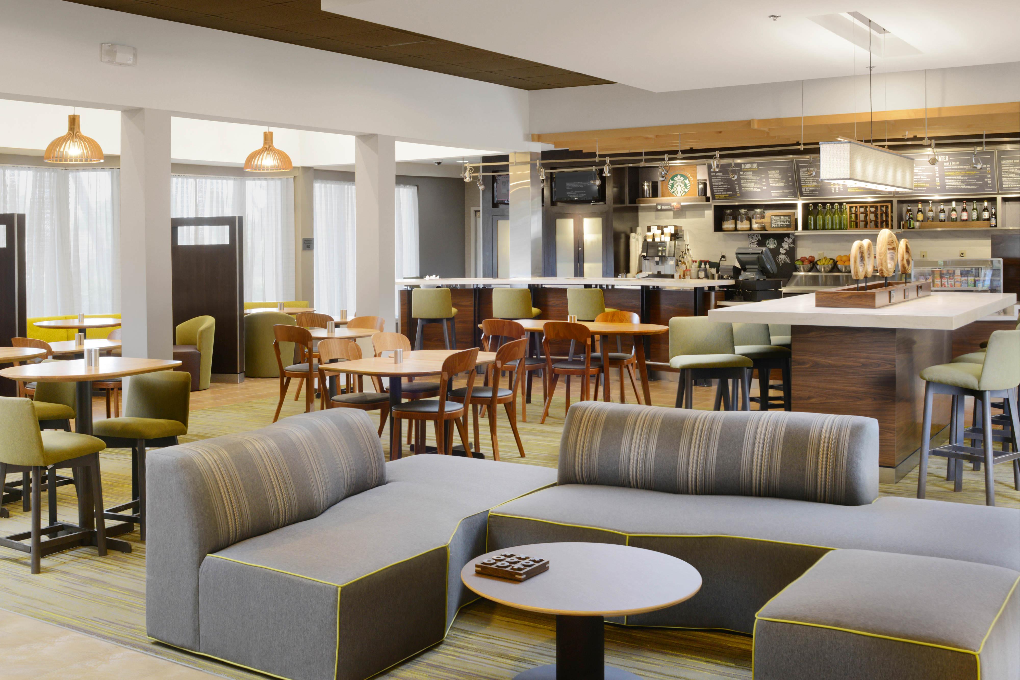 Sonesta Select Expressway