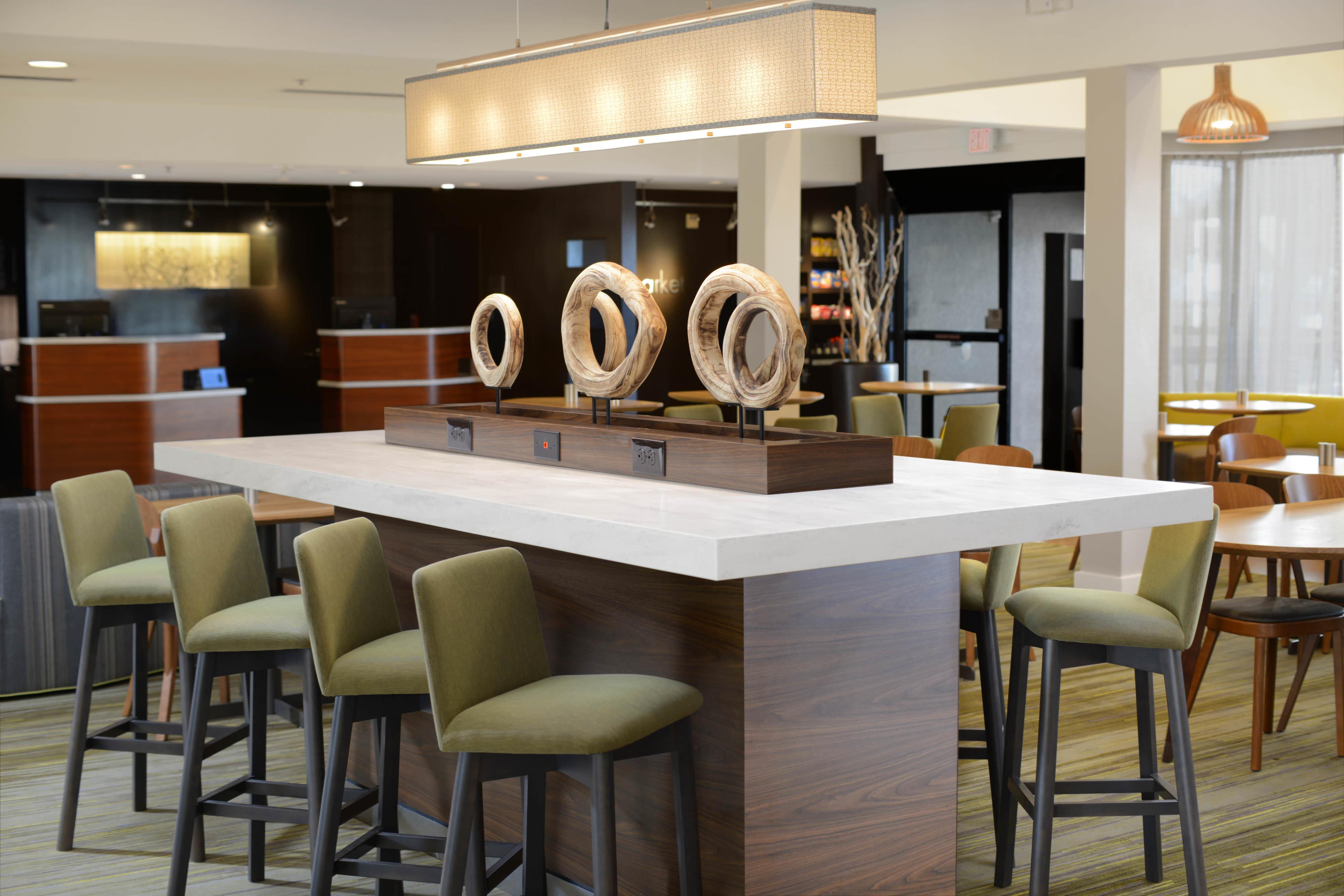 Hotel Sonesta Select Expressway 3*