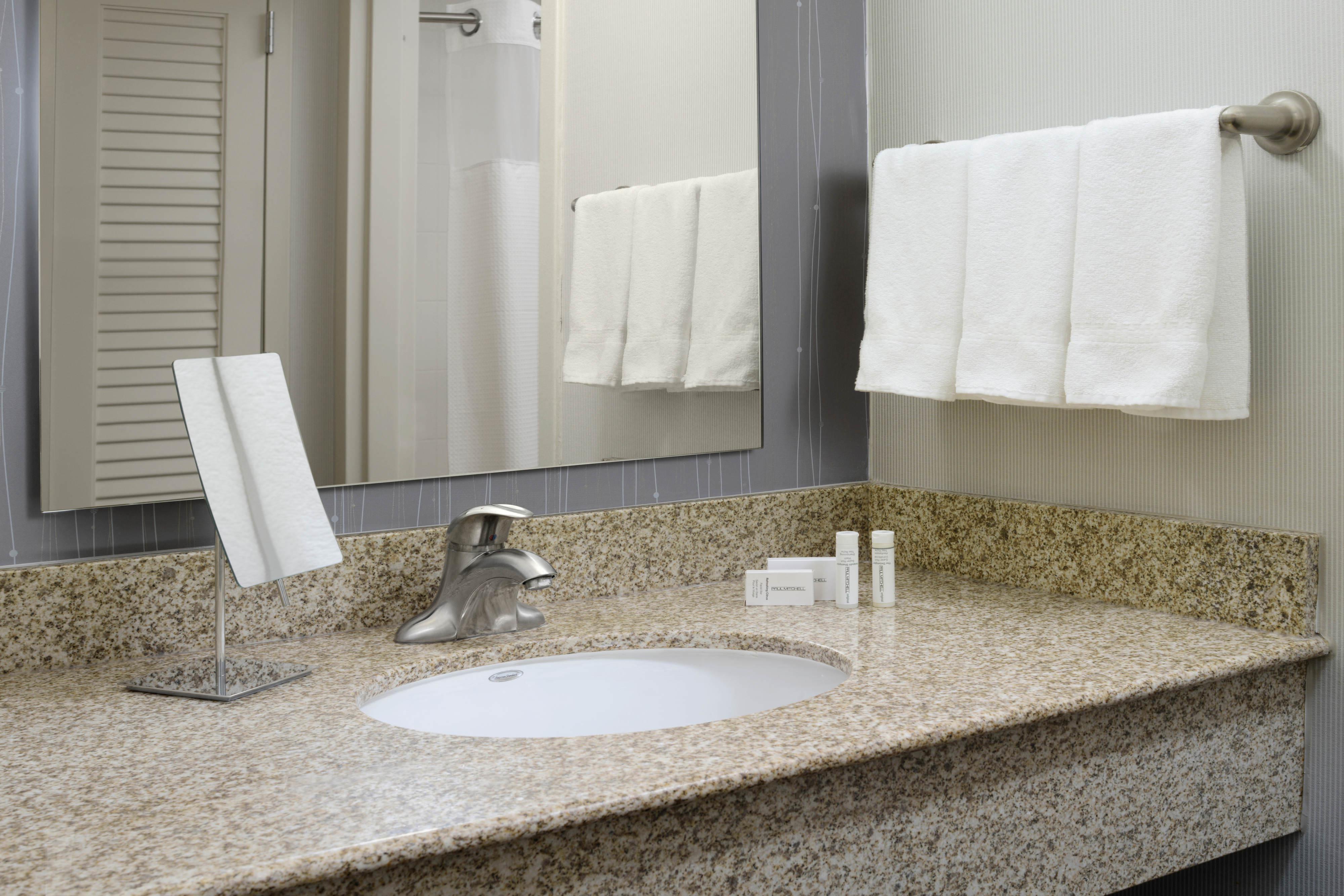 Sonesta Select Expressway Hotel Dallas