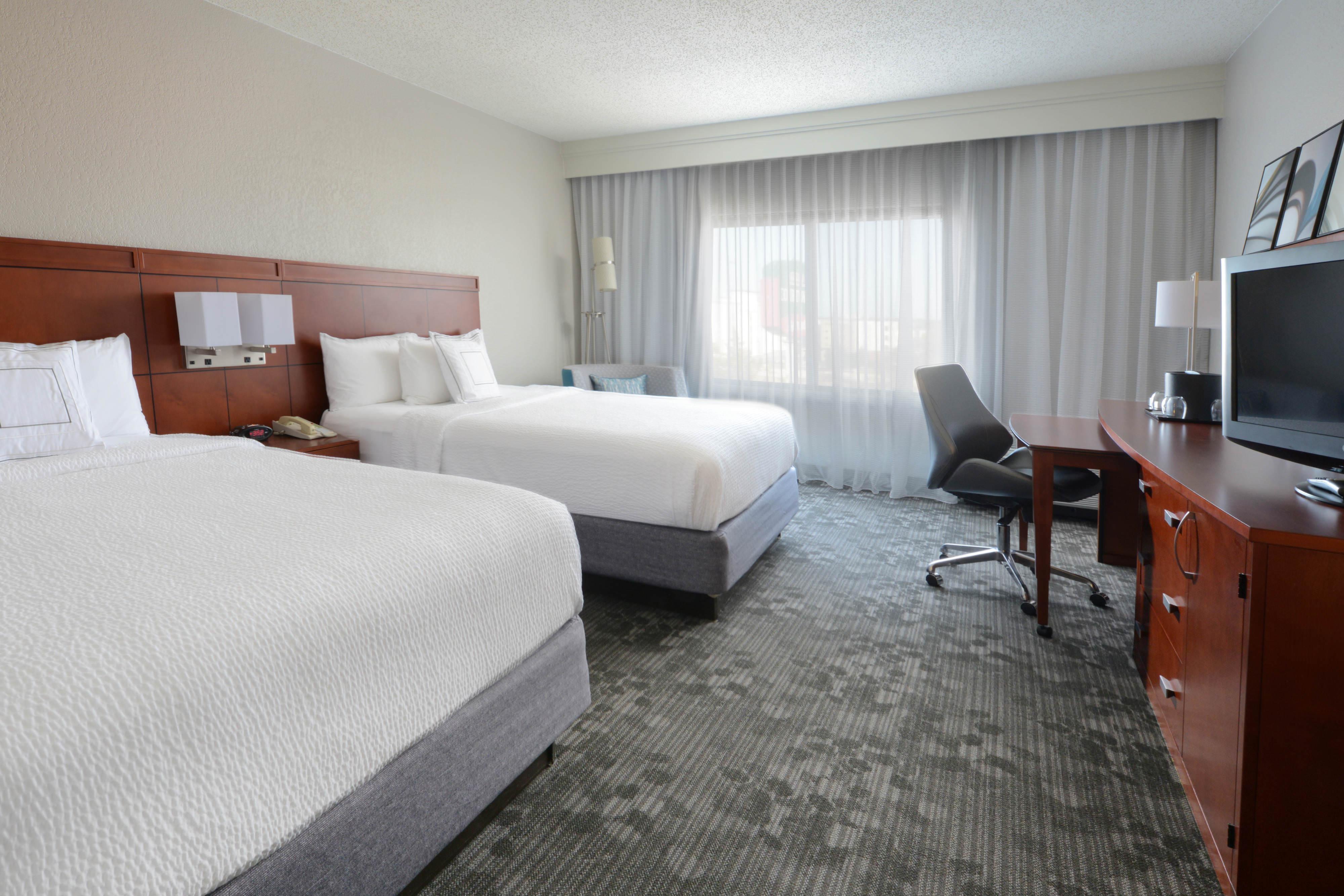 Sonesta Select Expressway Hotel 3*