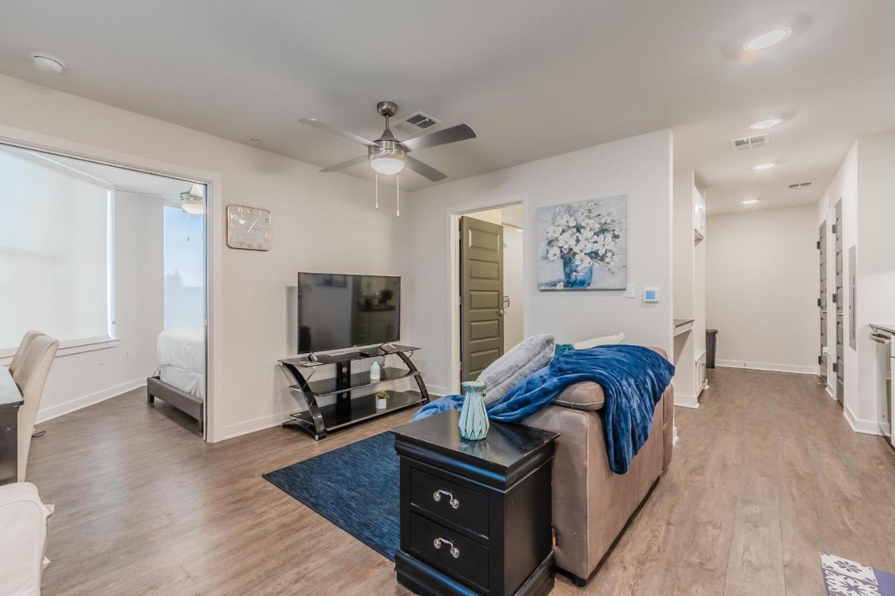 Corporate Suites At Deep Ellum Near Baylor University Medical Center Dallas