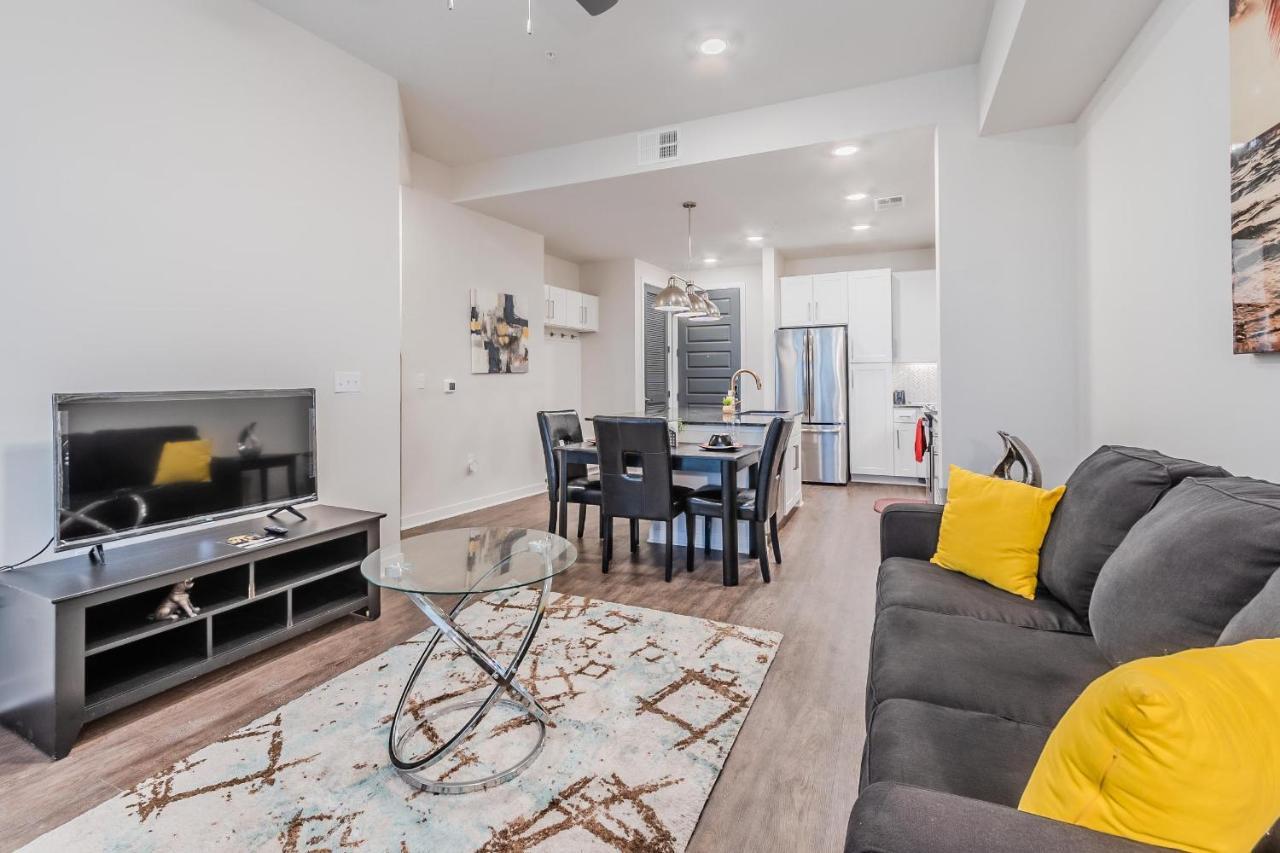 Corporate Suites At Deep Ellum Near Baylor University Medical Center