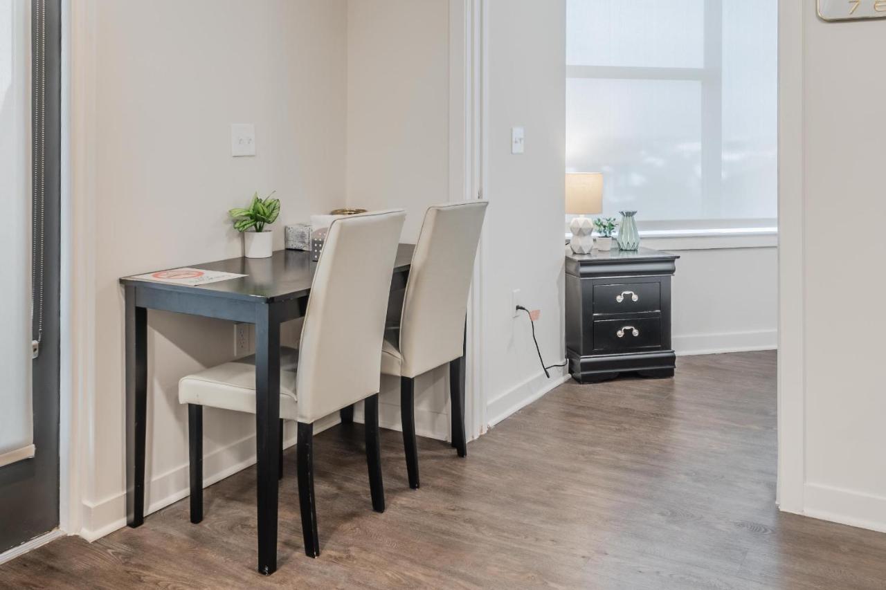 Apartment Corporate Suites At Deep Ellum Near Baylor University Medical Center *