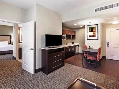 Hotel Homewood Downtown Dallas