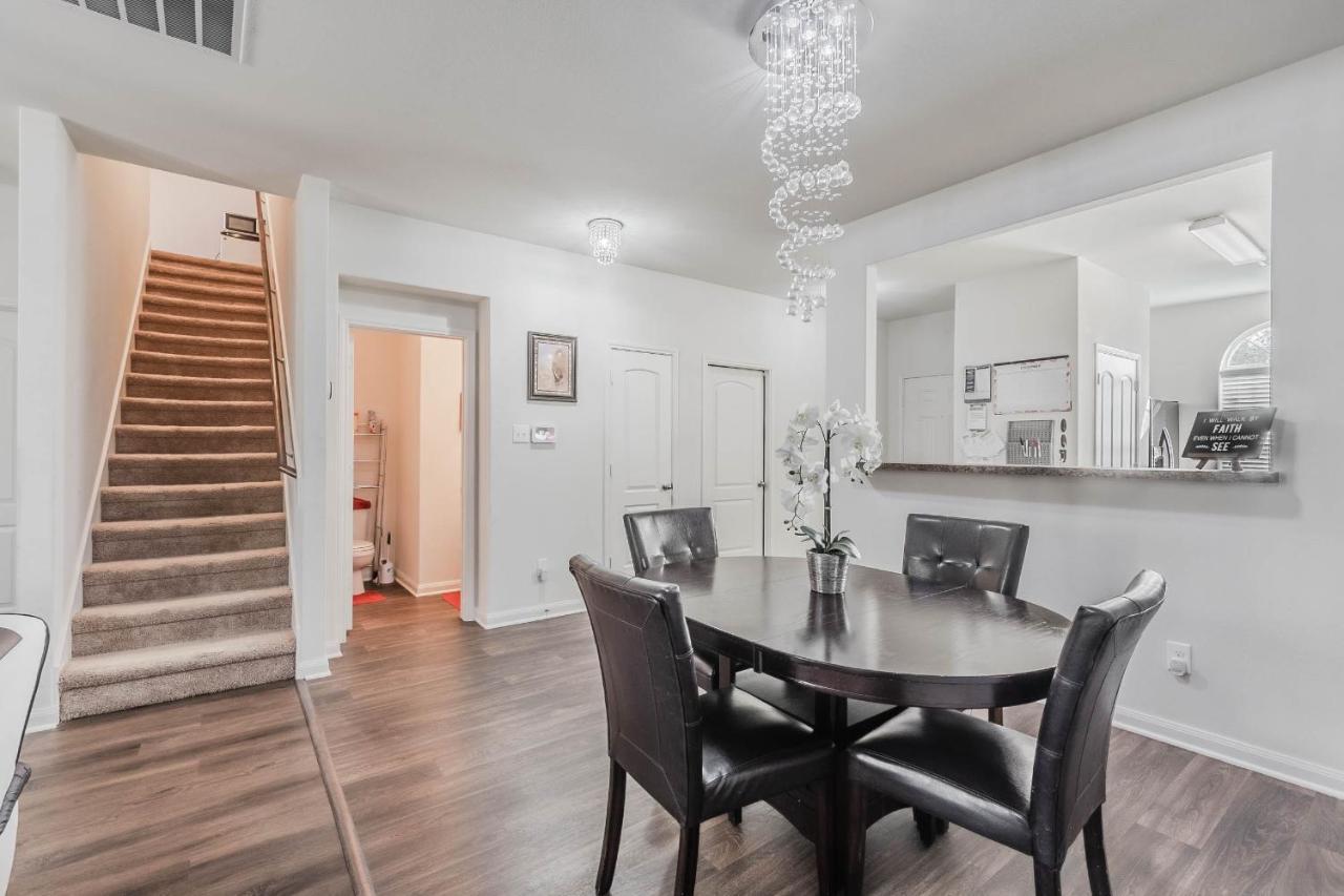 Holiday home Luxury 5br Retreat With Business Amenities - Perfect For Business Travelers, Families & Groups Dallas