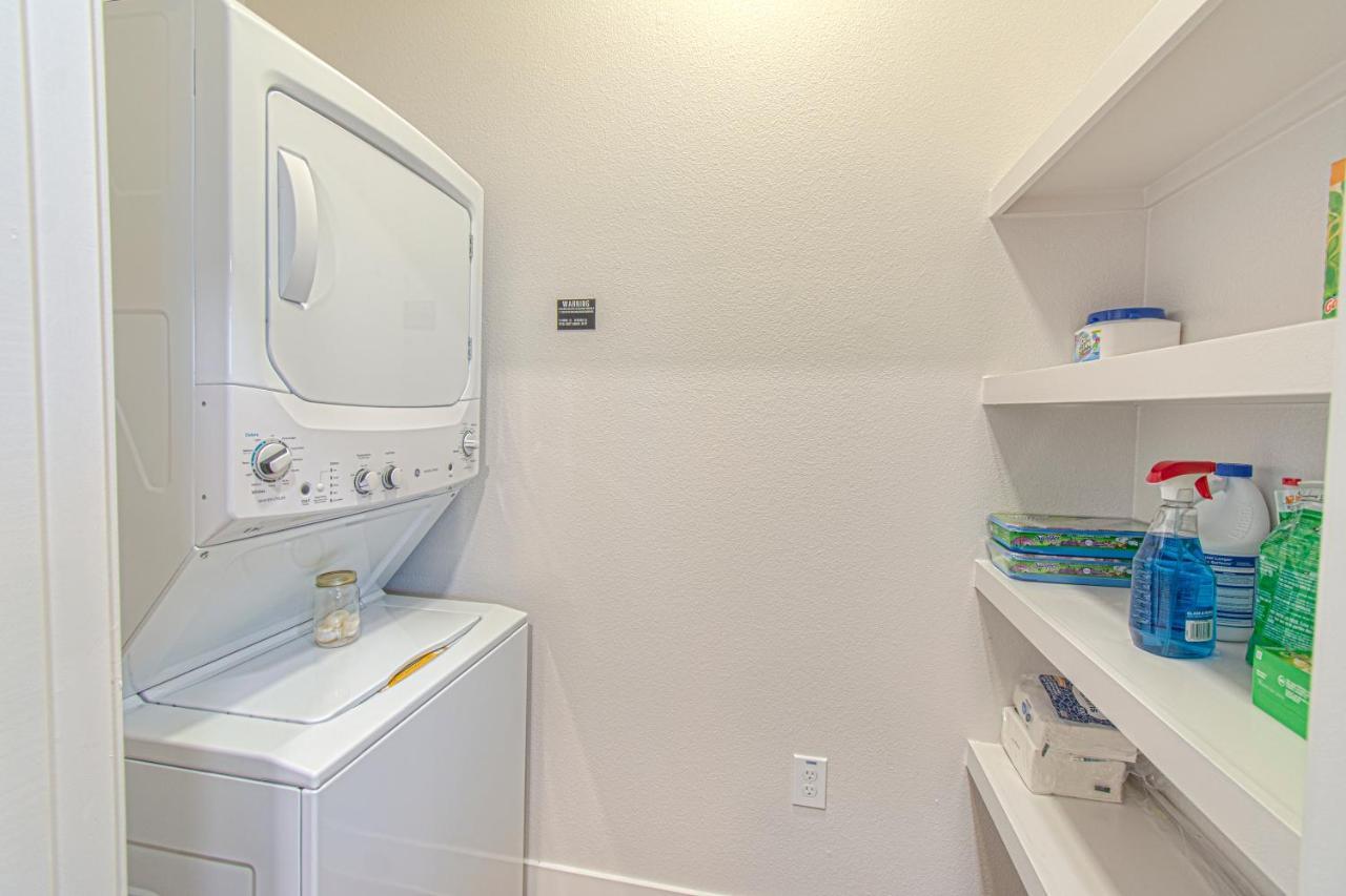 The Emerald Escape Apartment