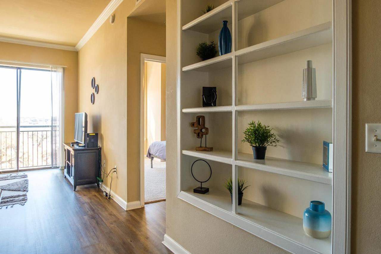 Apartamento Frontdesk Oakwood Apts Uptown *