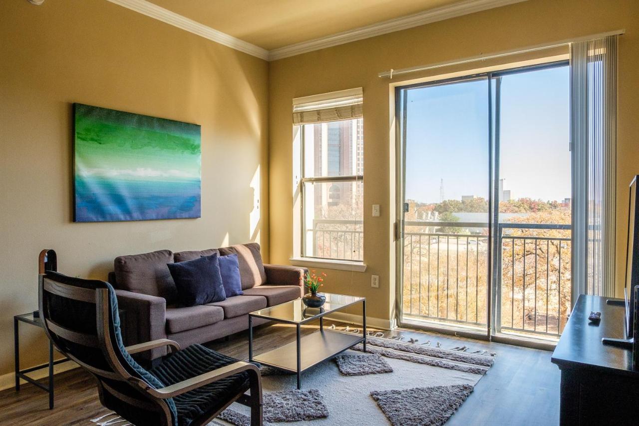 Apartamento Frontdesk Oakwood Apts Uptown *